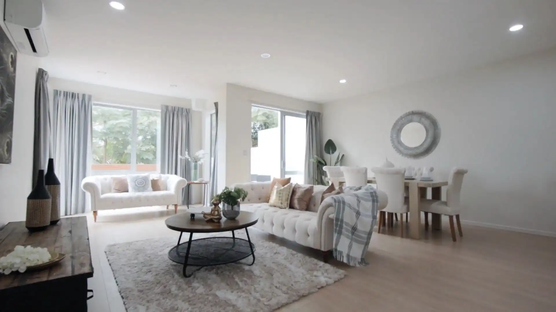 Property walkthrough video in Browns Bay, Auckland.