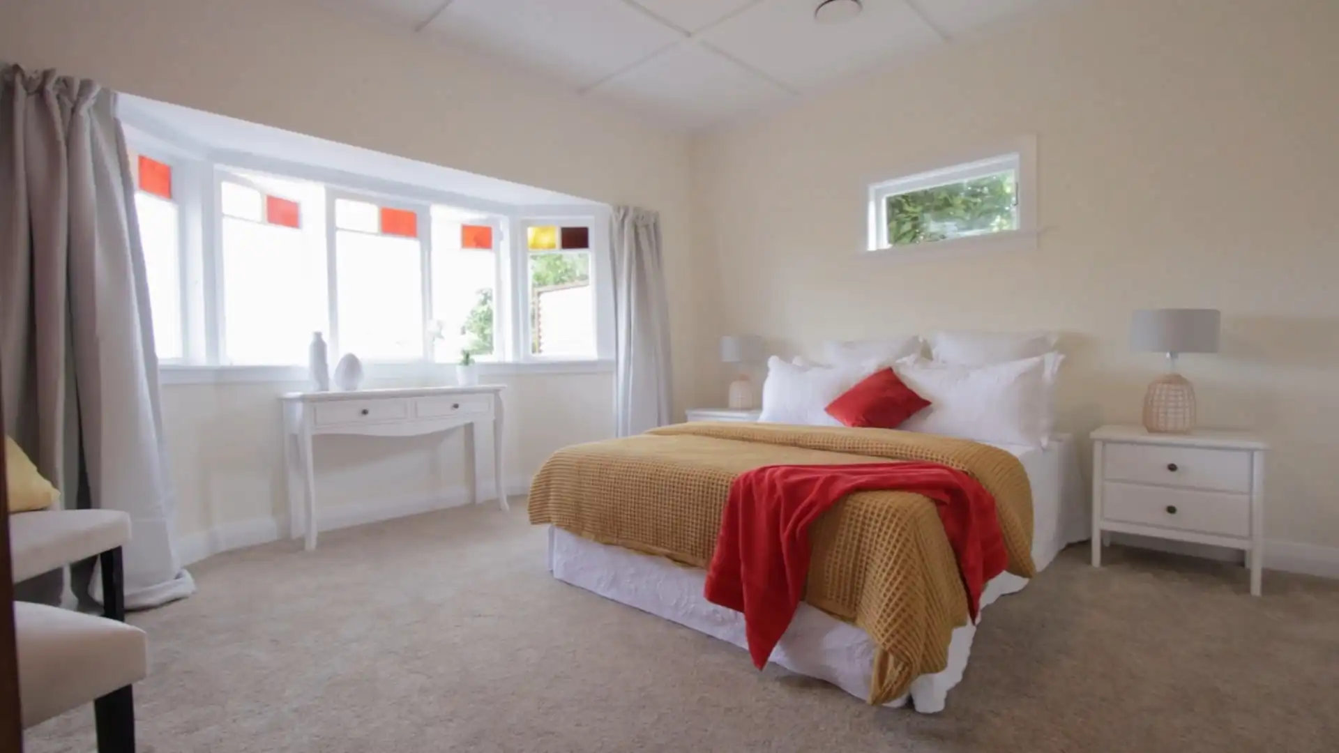Property walkthrough video in Swanson, Auckland.